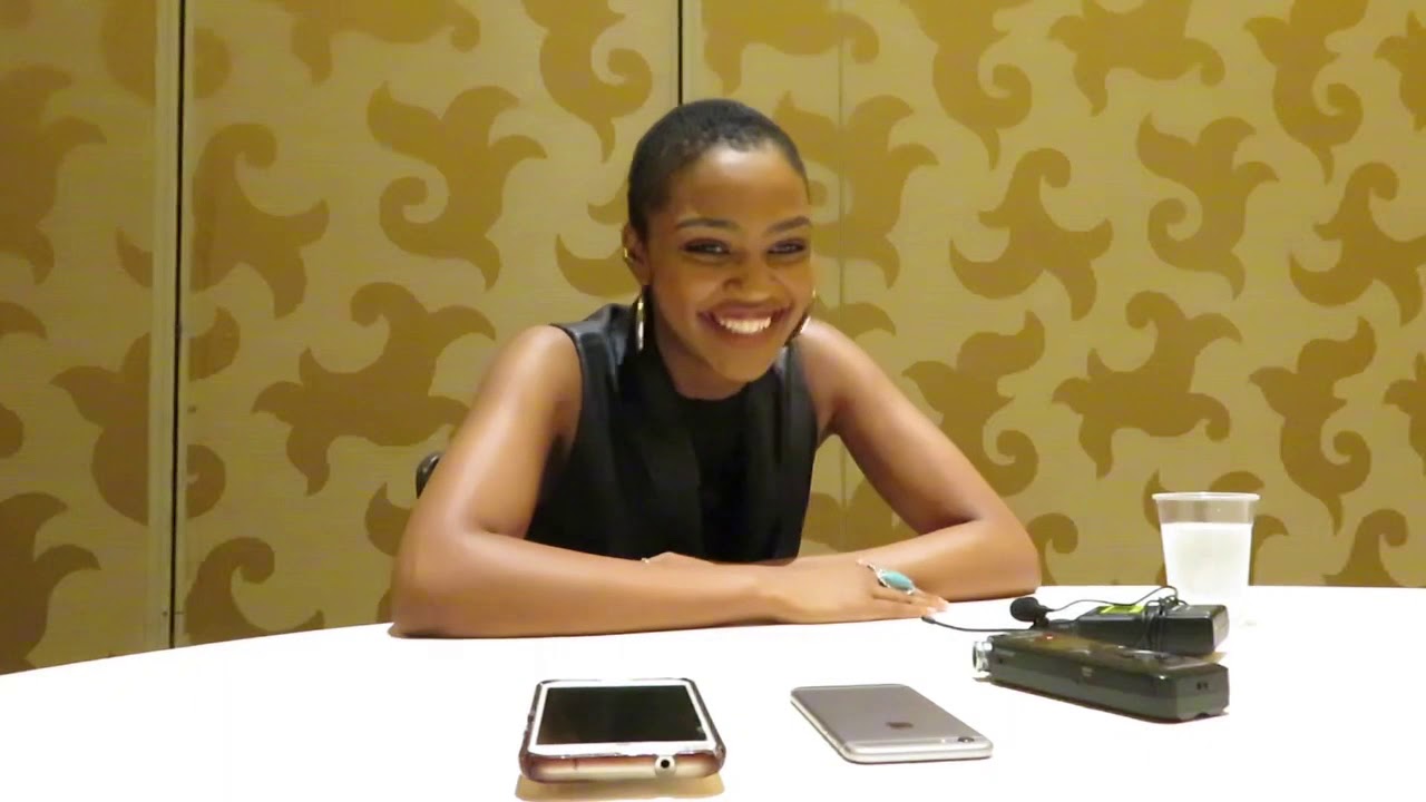 China Anne McClain: Black Lightning - SDCC 2019