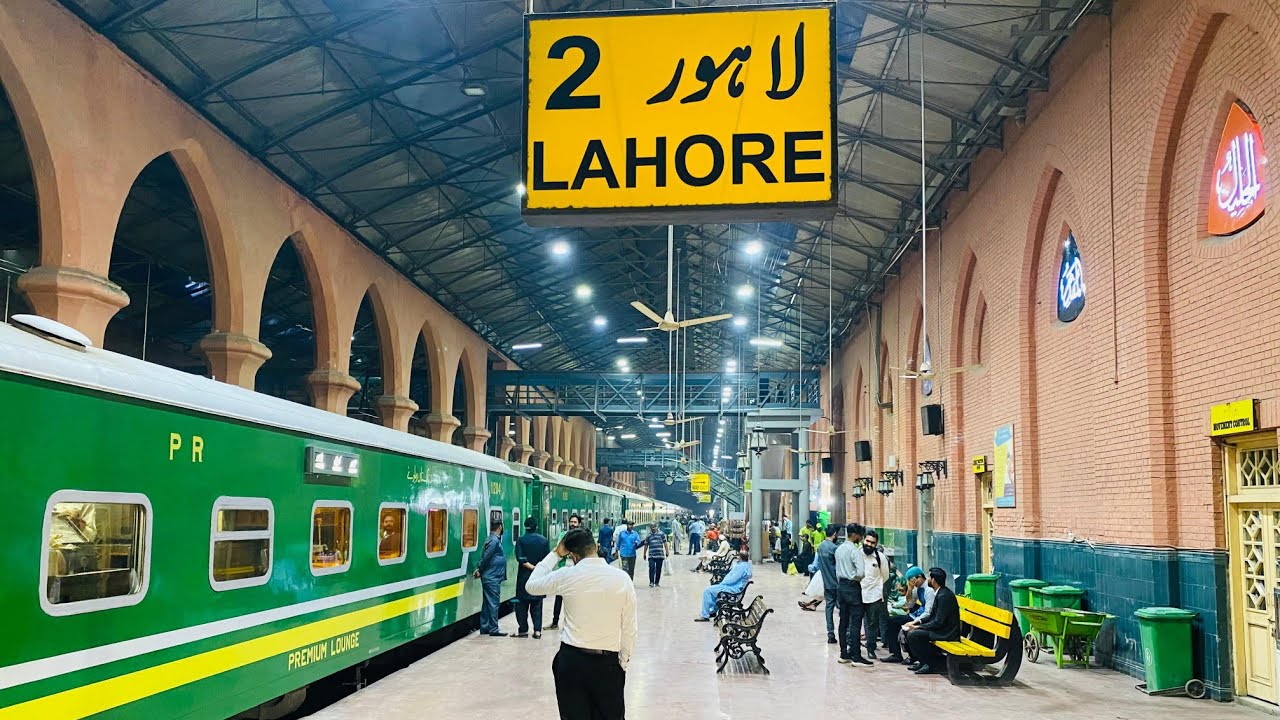Meetup With Greenline and Yasir Bhai At Lahore Junction Railway station 