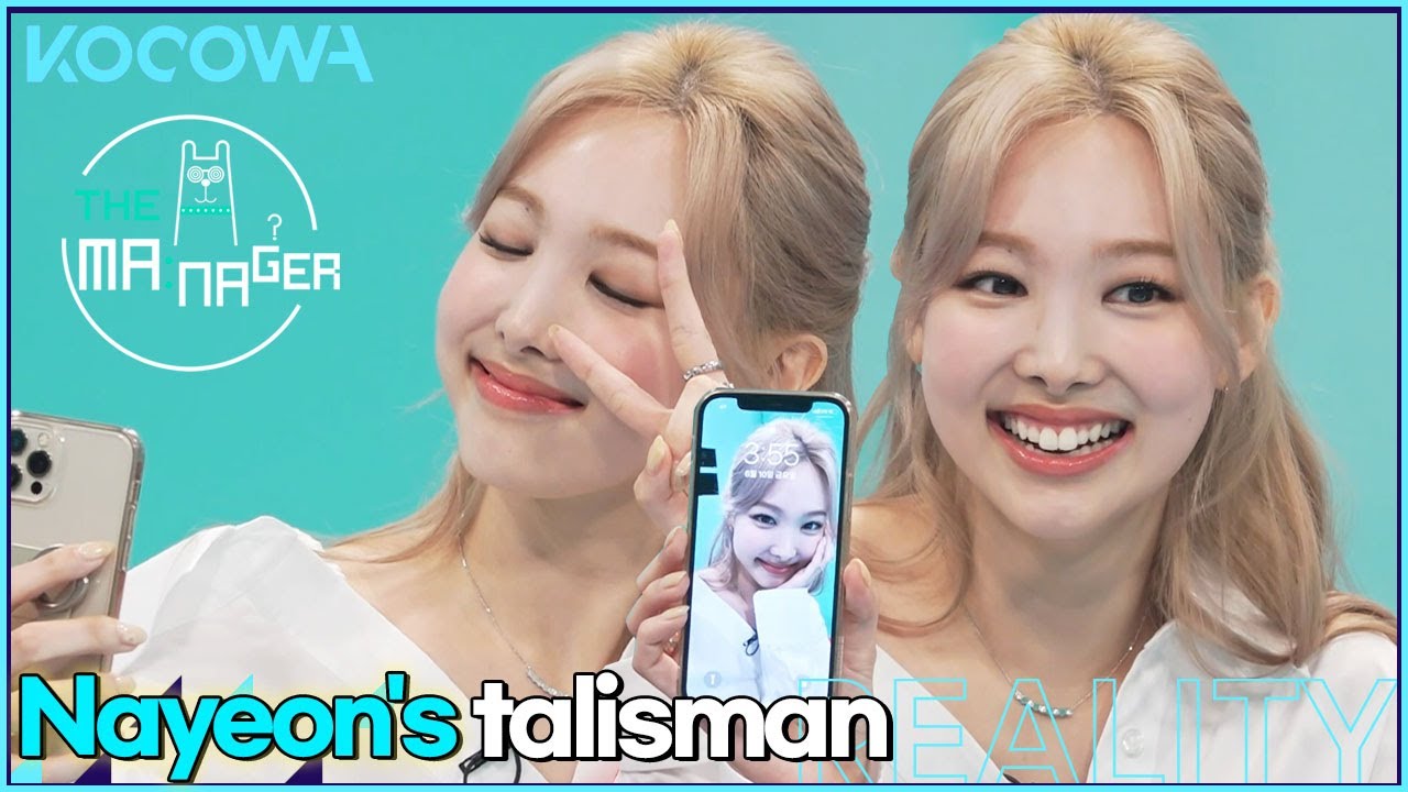 Nayeon's photo is a money talisman? (Give KOCOWA one too!) l The Manager Ep205 [ENG SUB]