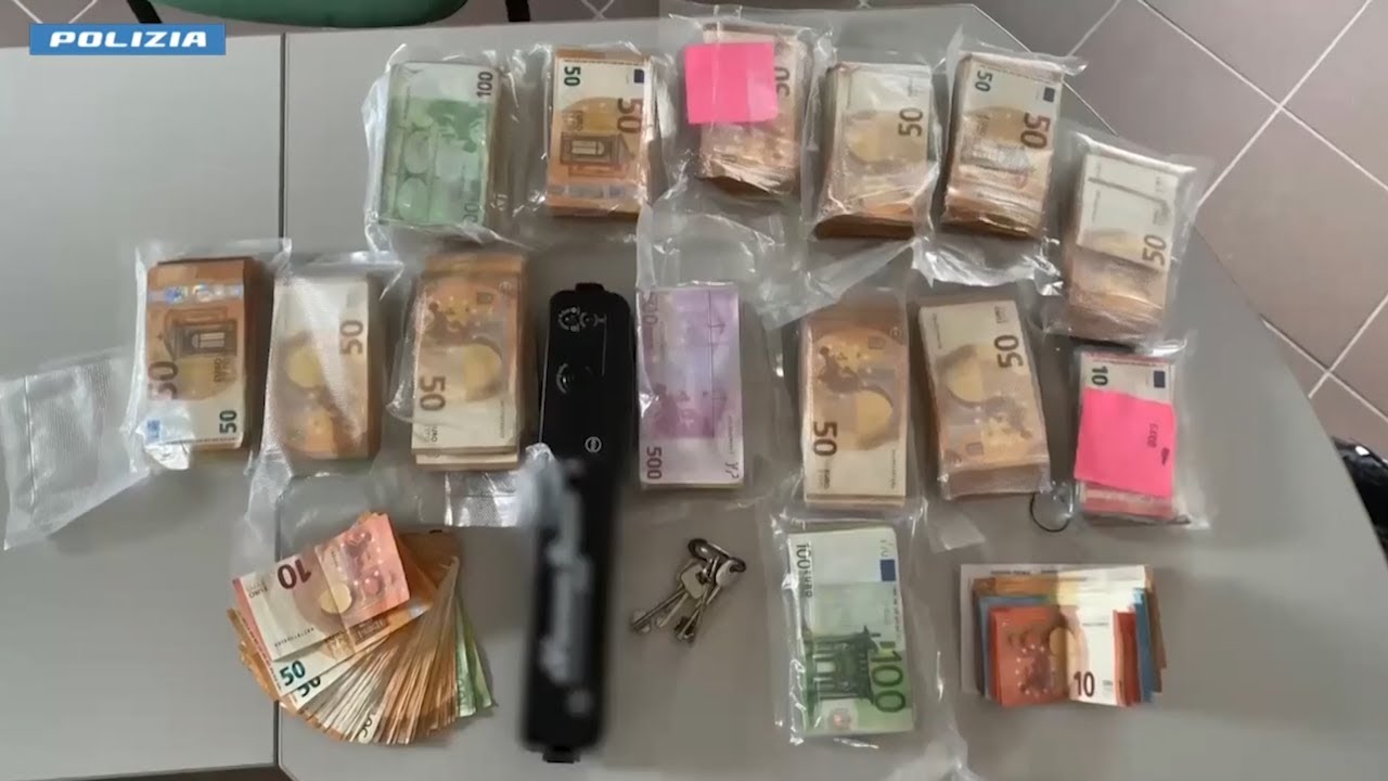 Camorra, blitz della Polizia: arrestato il reggente del clan D'Alessandro