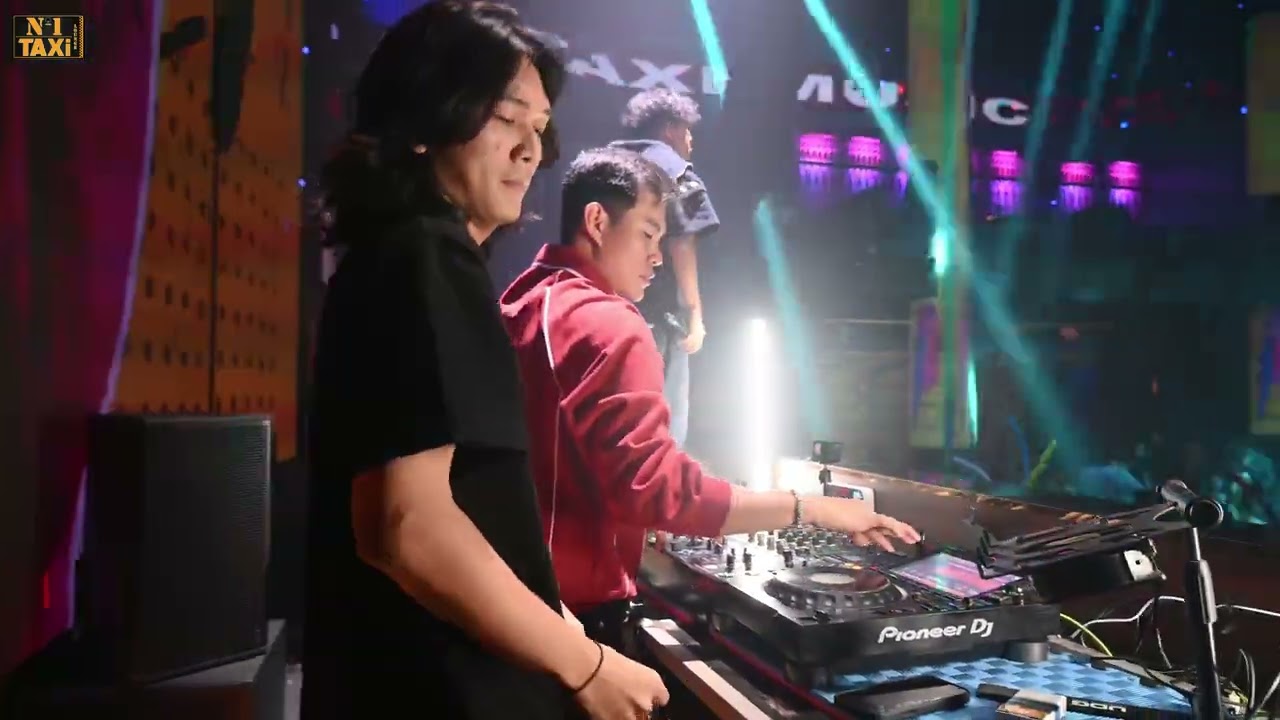 A4A CLAN LIVE SET IN N1 TAXI LOUNGE SIHANOUKVILLE CAMBODIA SPECIAL PERFORMING LET DANCING TOGETHER