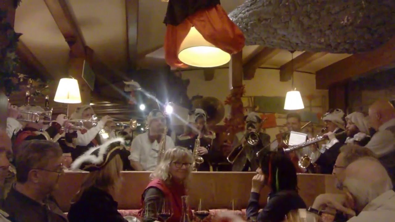 Mööpps an der Luzerner Fasnacht 2016 - Jackson Medley