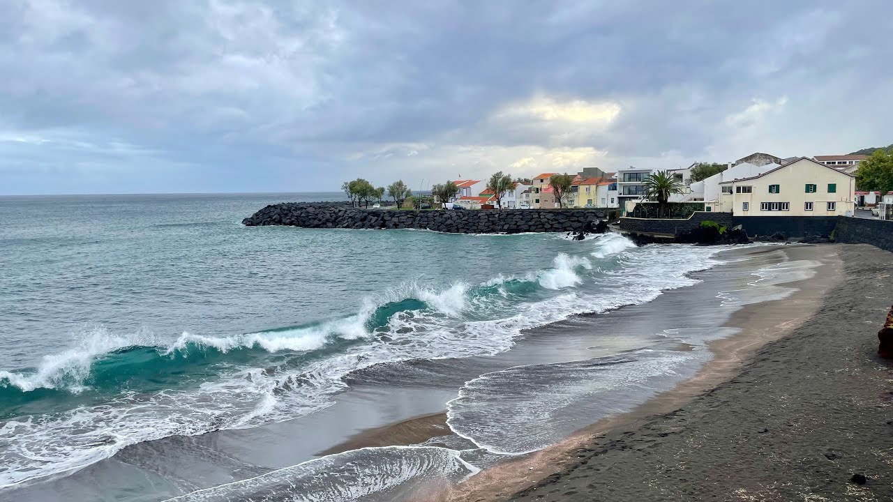 LIVE: Ponta Delgada stormy 💨 Sunday, Sao Miguel Azores Portugal 🇵🇹 - 26.10.2025 #Autumn