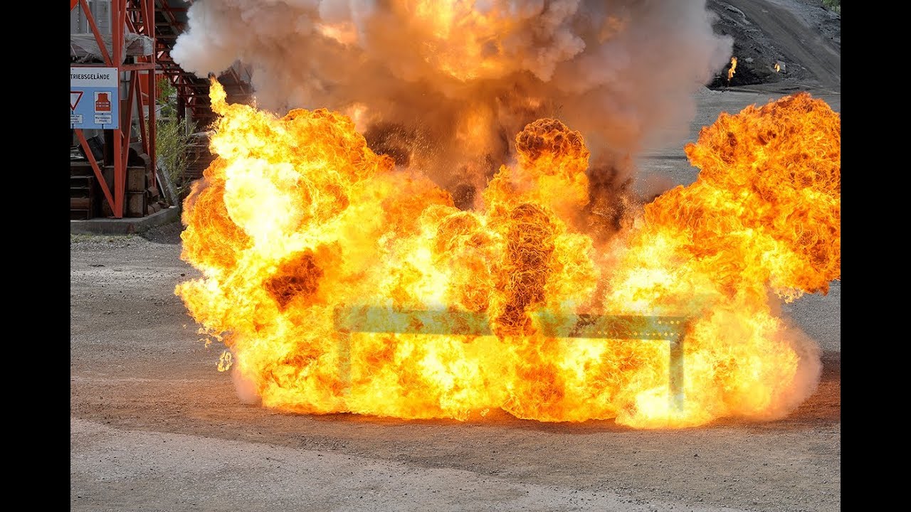 Bernd Siegmund GmbH - Schwei&szlig;tisch &uuml;bersteht Explosion (DE)