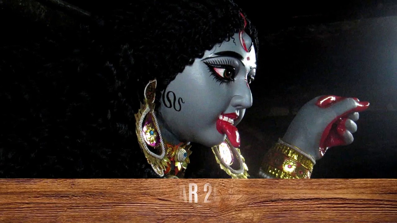 KALI PUJA AT KOLKATA 2017 | LAST MOMENT FINISHING TOUCH AT KUMORTULI