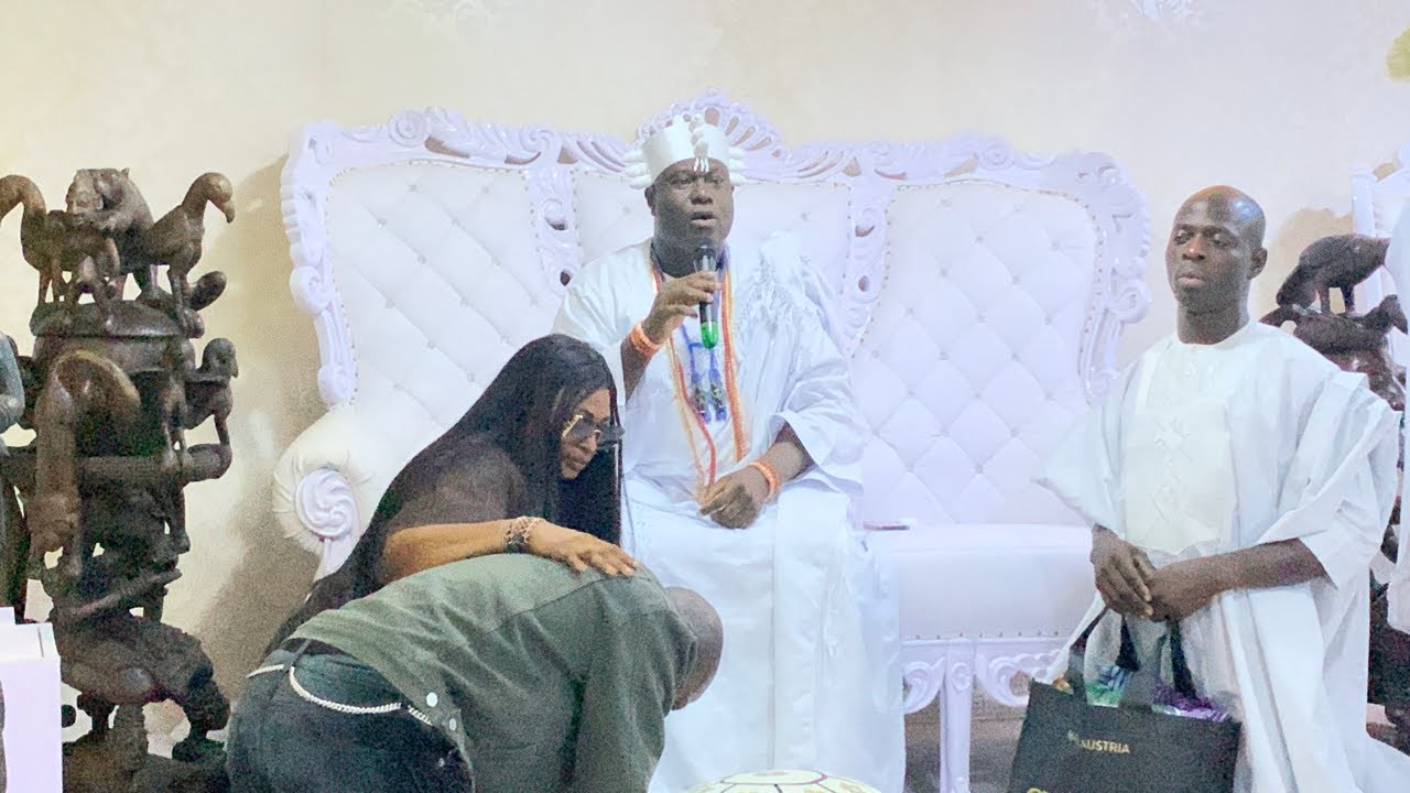 Asake and His Mother Visit Ooni of Ife
