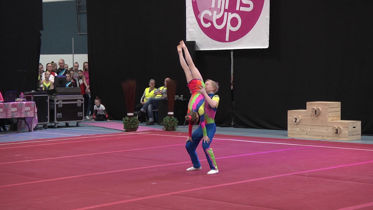 Rebecca en Ties Acro Academy (Oosterwolde 18-02-2018)