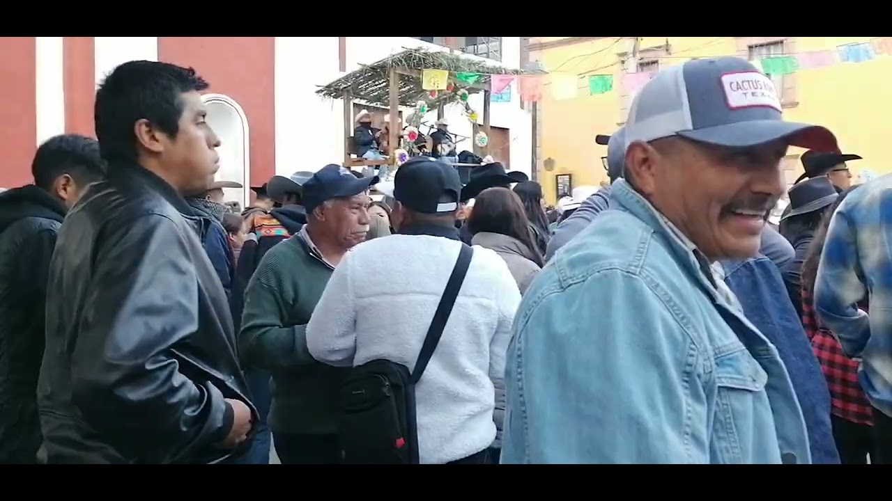 topada xichu gto  Santiago capetillo frente a tali diaz año nuevo 2024(2)
