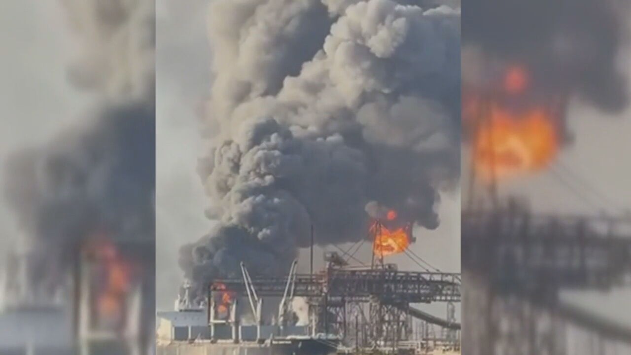 Режим изоляции отменен после взрыва на нефтеперерабатывающем заводе Valero в Порт-Артуре.