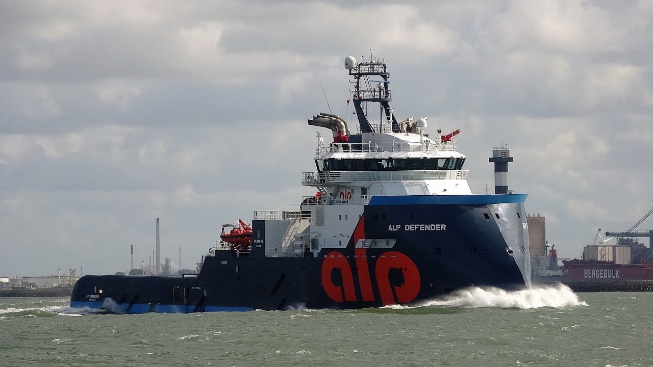 ALP DEFENDER  (TUG) naar zee bestemming Dacae (Brazilie) 12 -9 -2017