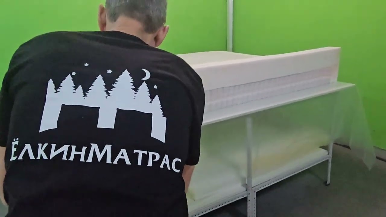 Процесс сборки матраса 