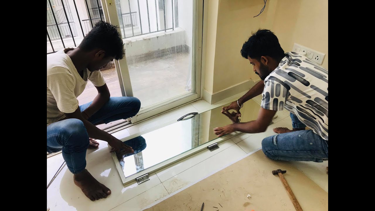 Dressing Cabinet में Mirror कैसे लगाते हैं ? Mirror कैसे चिपकाये आसानी से |
