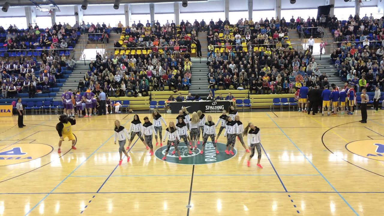 A-Rühma Tantsutüdrukud - Outta Your Mind (BC Rakvere Tarvas)