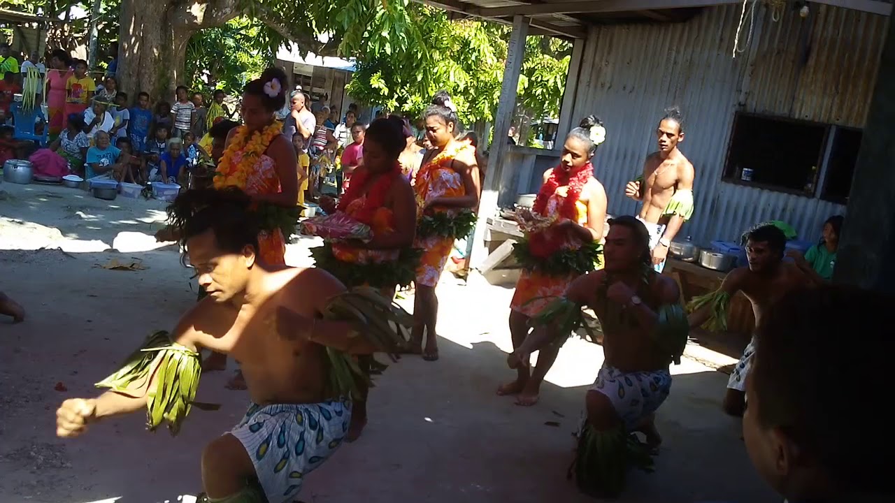 Doris Pakele's Wedding - Canoe dance