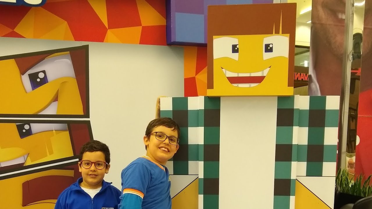 Authentic Games no Shopping