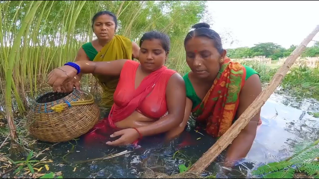 Incredible Fishing Skills by Womens on River - Best Womens Fish Catching Video 2025🔥🔥🔥
