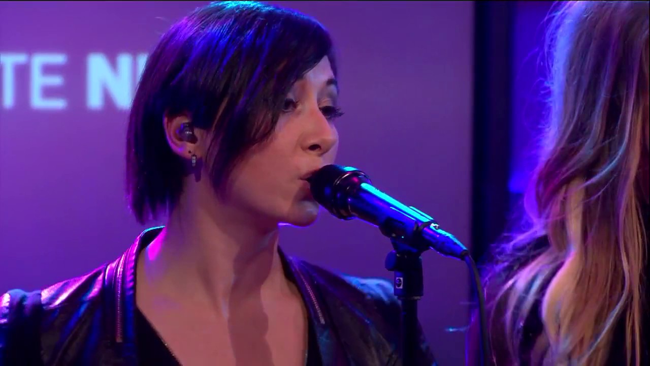 Tim Akkerman @ RTL Late Night 30jan2016 - Phil Collins tribute