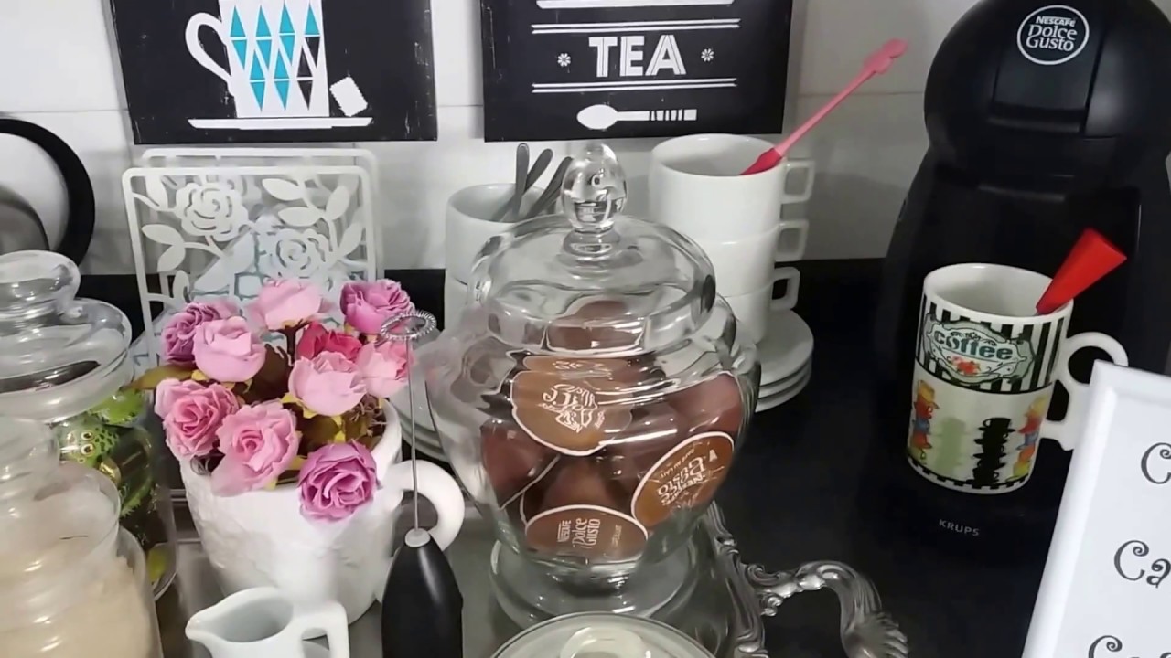 CANTINHO DO CAFÉ DA CASA DA MINHA MÃE/ GIOVANNA LISBOA
