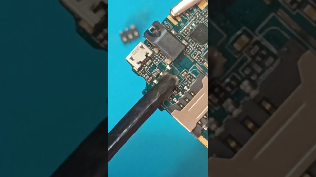 How To Change Mobile Battery Terminal. #repair #replace #batteryterminals #fix #battery #shorts