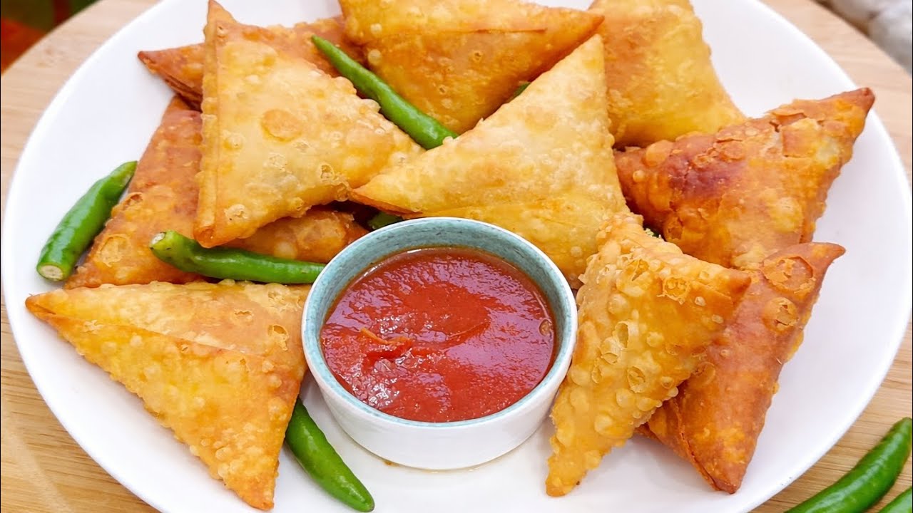 সমোসা শিট সহ মুচমুচে ক্রিসপি সামোসা রেসিপি | Crispy Samosa Recipe | Easy Homemade Samosa