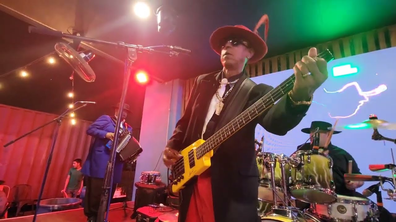 Los Garcia Brothers-En Vivo-Mayitos-Houston, Texas