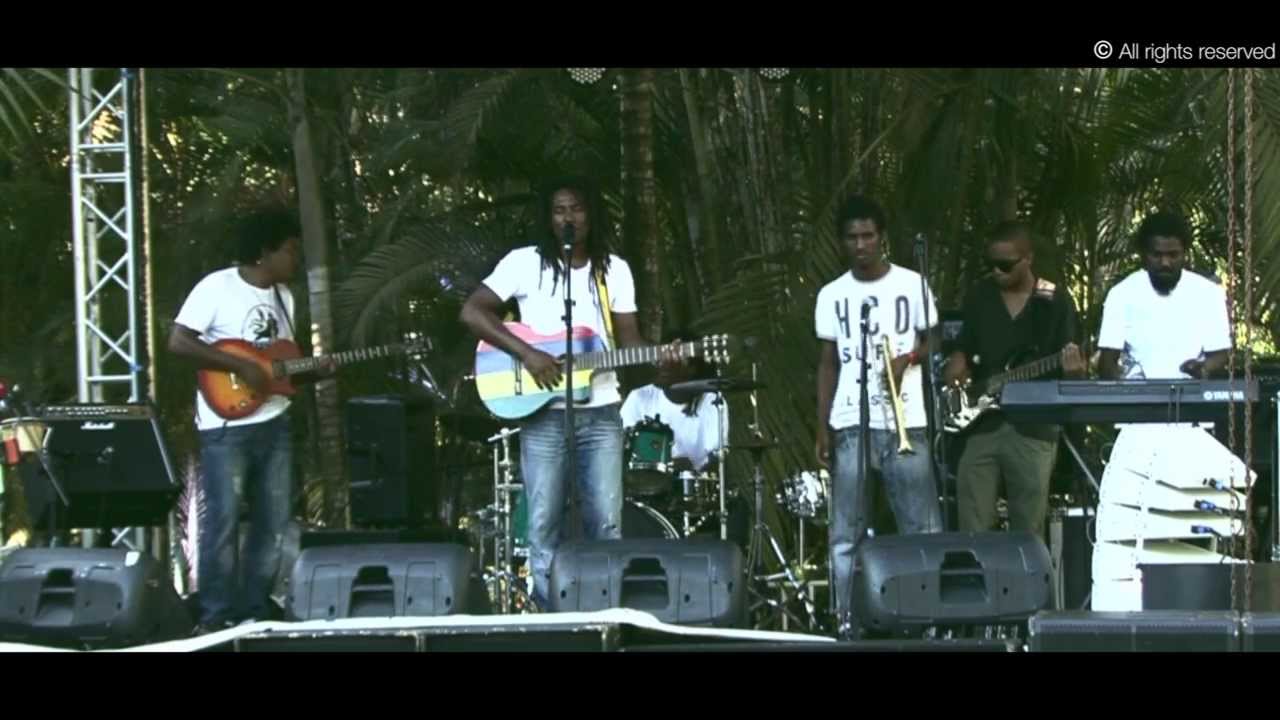 Ras Nininn- Observe
