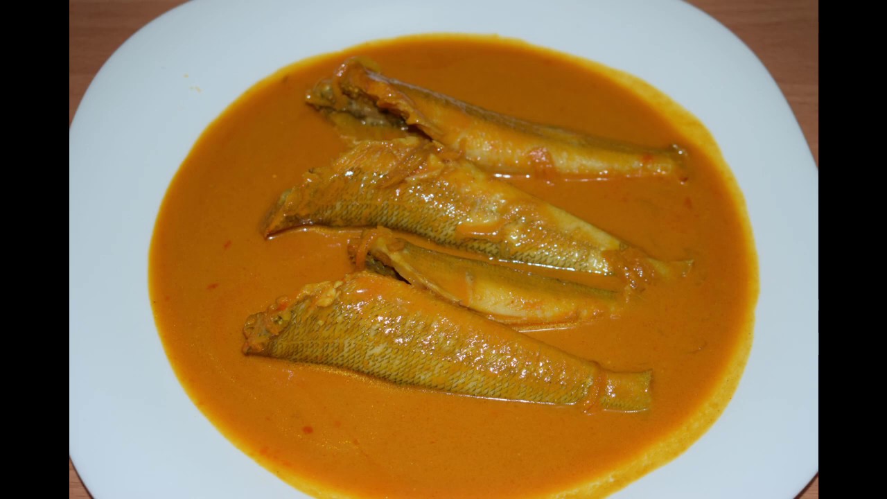 Lady Fish/Kana Fish Curry with Coconut Milk | Mangalorean Kana Maslyechi Kadi - Traditional Recipe