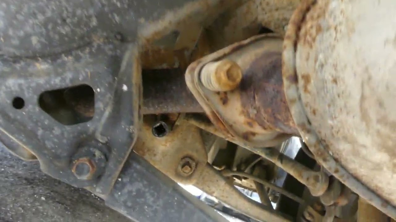2004 Mitsubishi Endeavor Rear Sway Bar Bushing Replacement