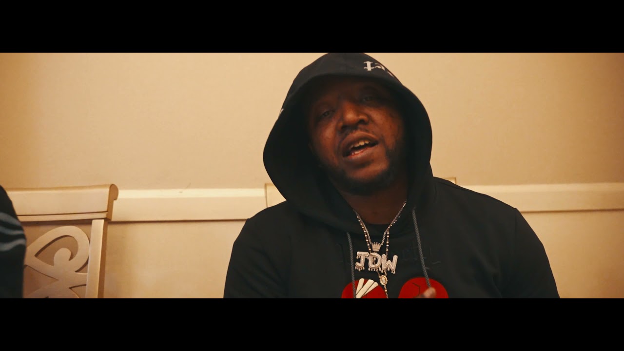 UN PACINO FEAT : TRIPPS BURNA X DW SLEEP 