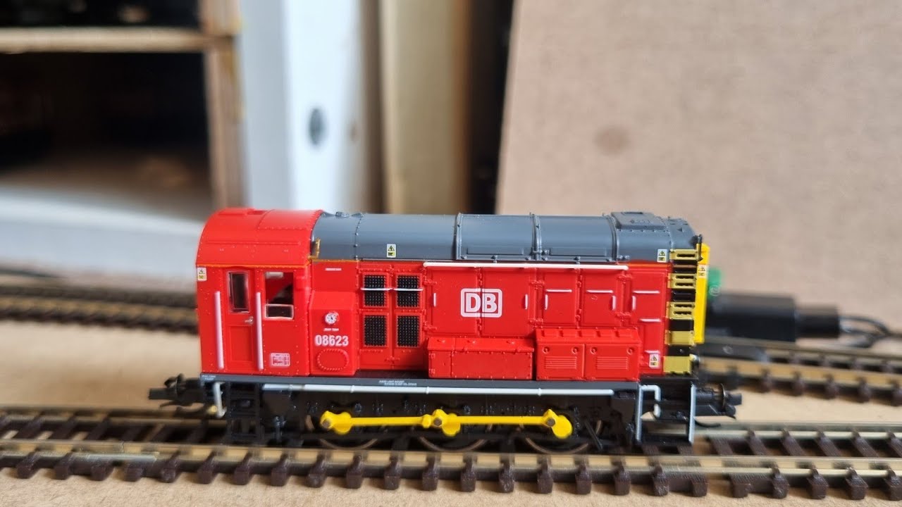 HORNBY TT:120 DB SCHENKER CLASS 08