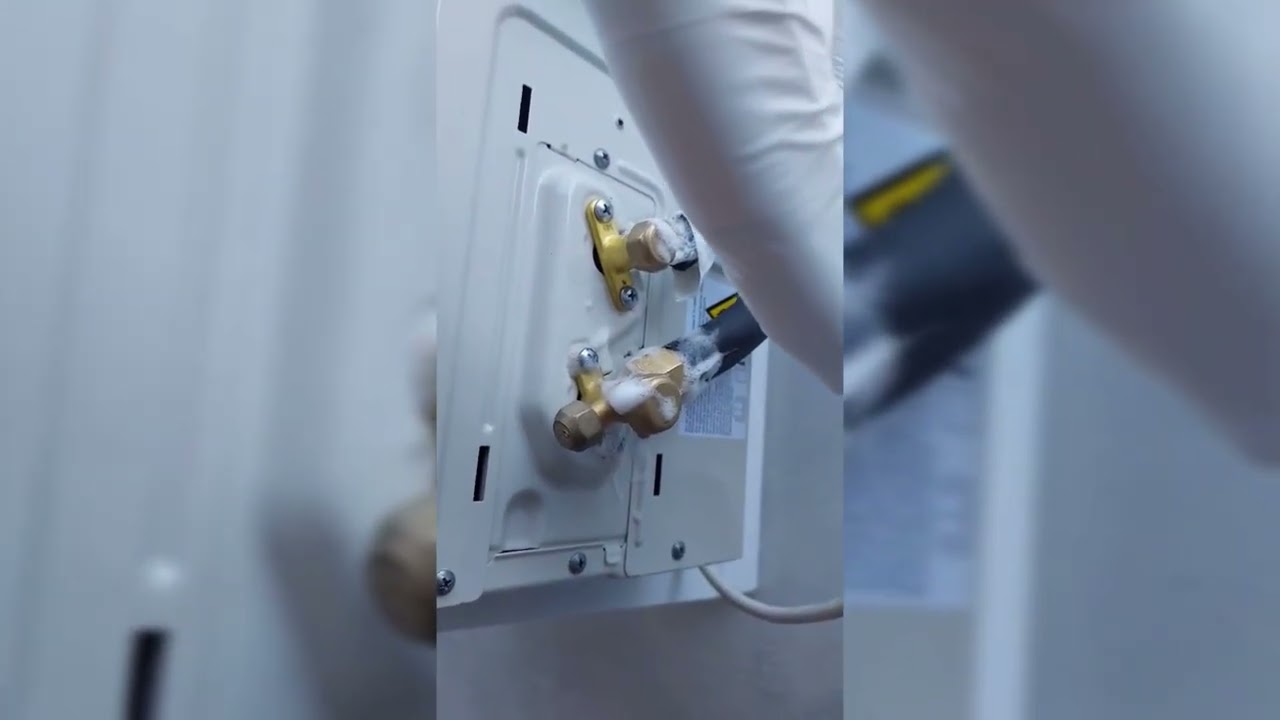 Виконання монтажу кондиціонерів на об'єкті, відео від майстра
