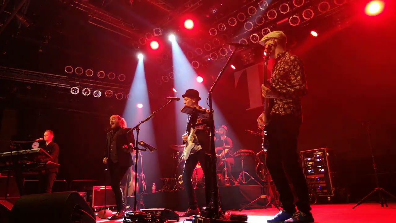 Teemu Roivainen & Energia - Tummat silmät, ruskea tukka