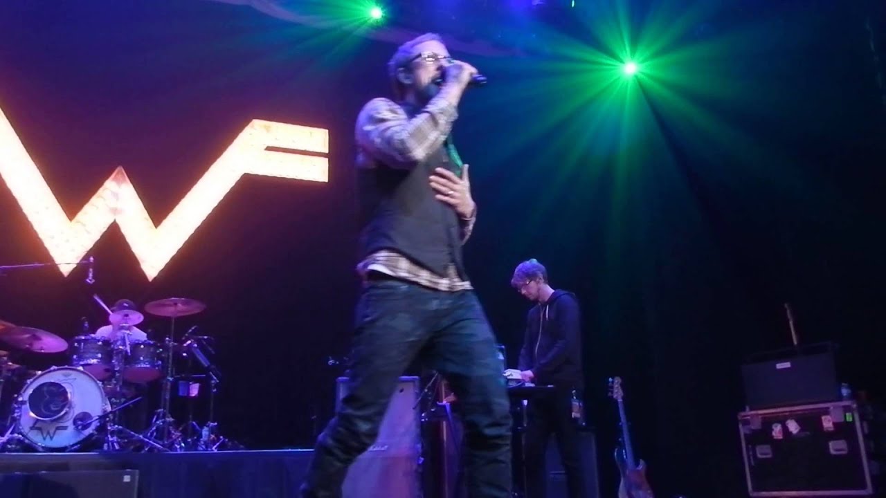 Weezer - King (The Ryman 4/6/14)