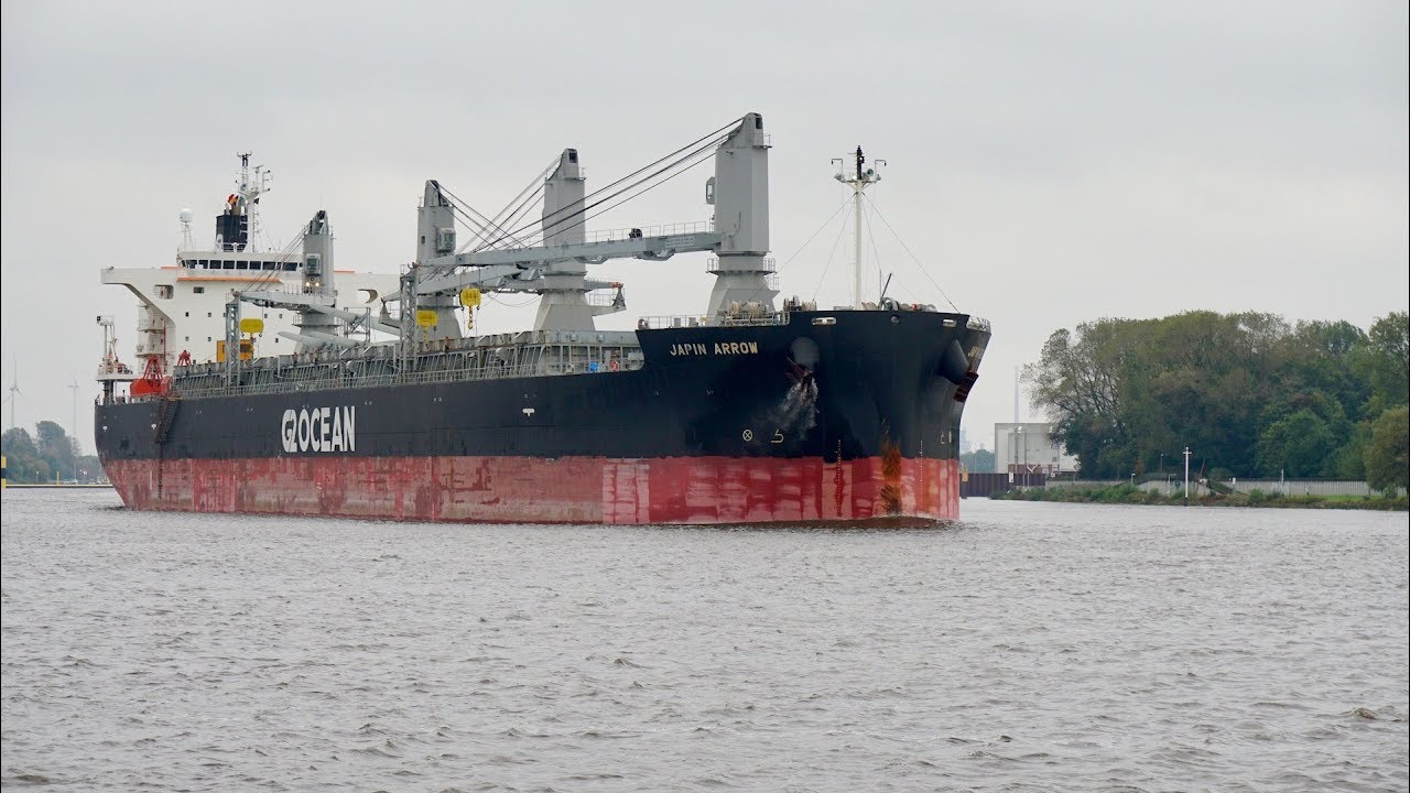 4K | JAPIN ARROW - biggest Cargo Ship ever moored in harbour Bremen Neustadt