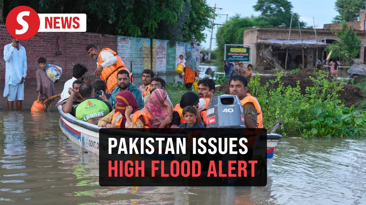 Residents evacuate with belongings, livestock as Pakistan on 'exceptionally high' flooding alert