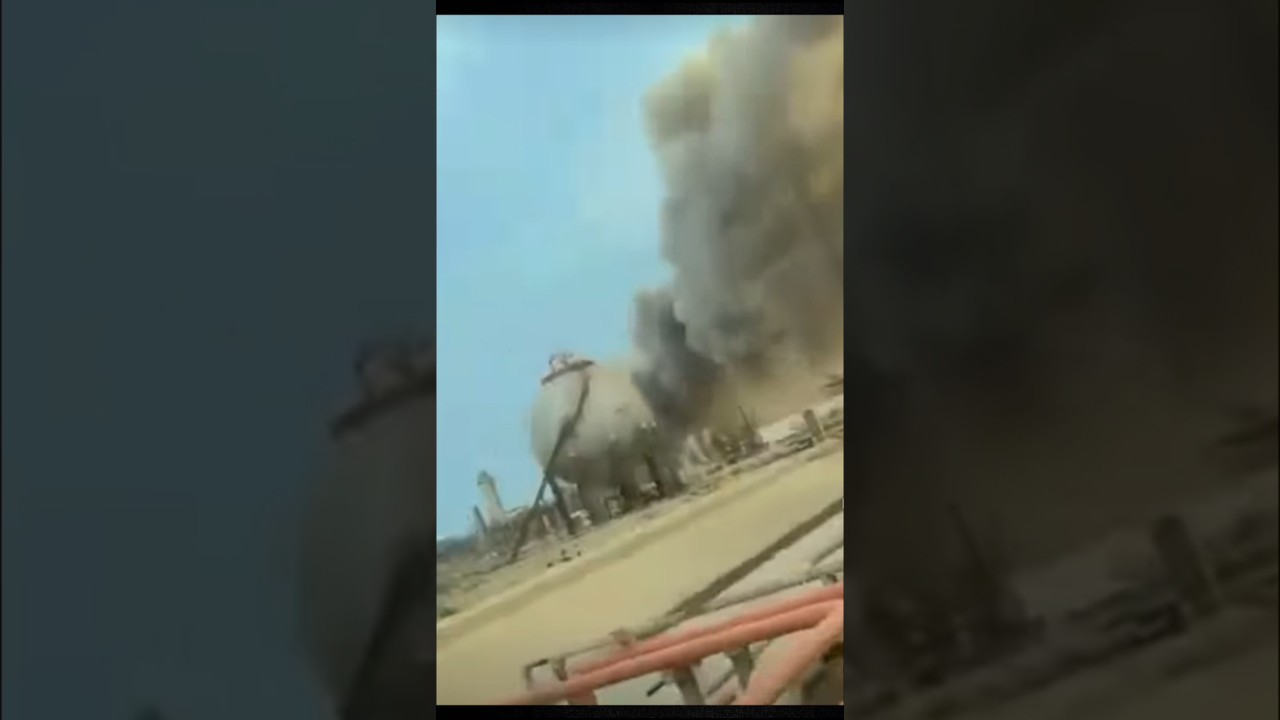 iran attack on world's largest oil refinery #shorts #iranisraelwar #geopolitics