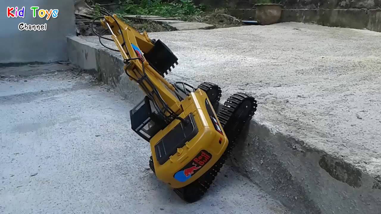 New 15-channel RC Excavator 2.4GHz frequency control