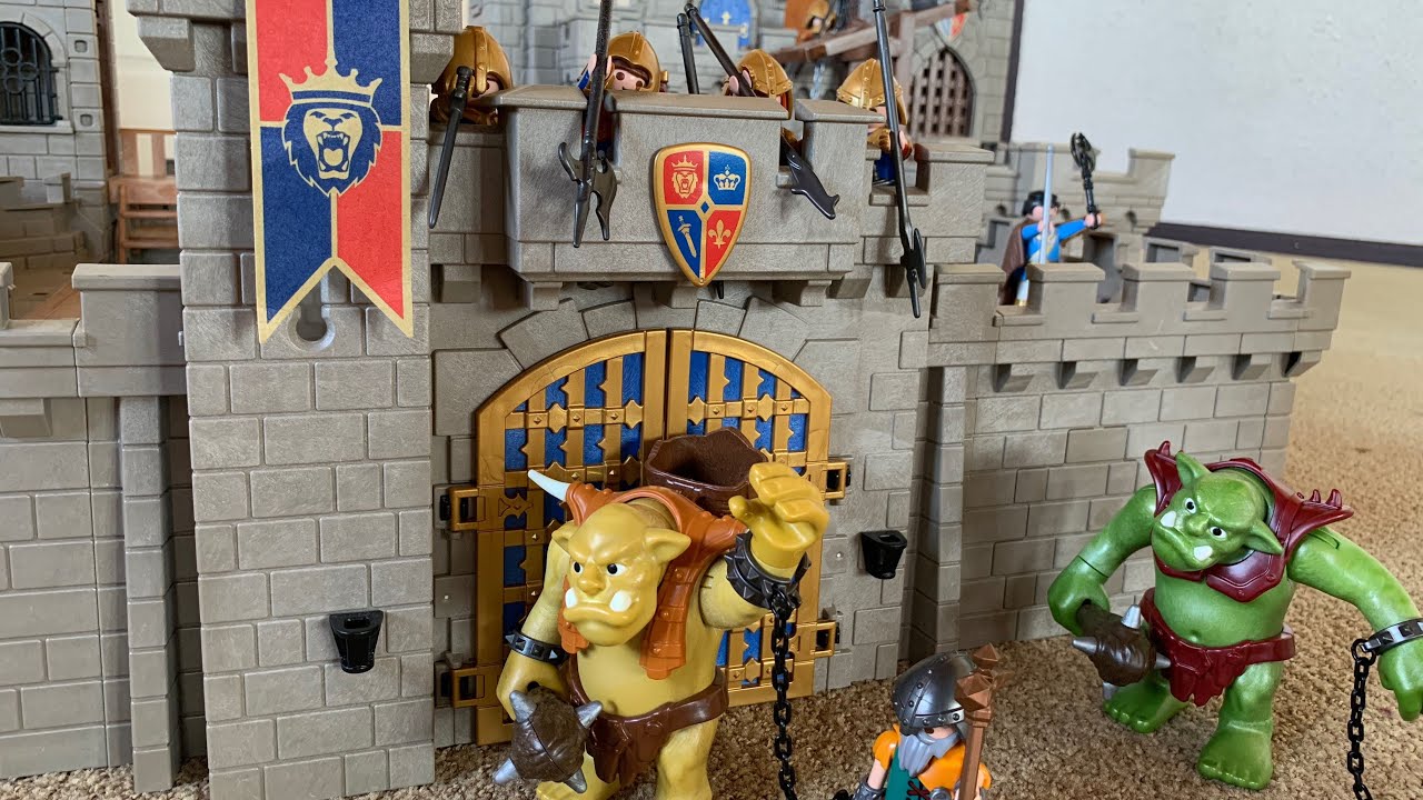PLAYMOBIL РЫЦАРИ | Сильный замок атакован гномами