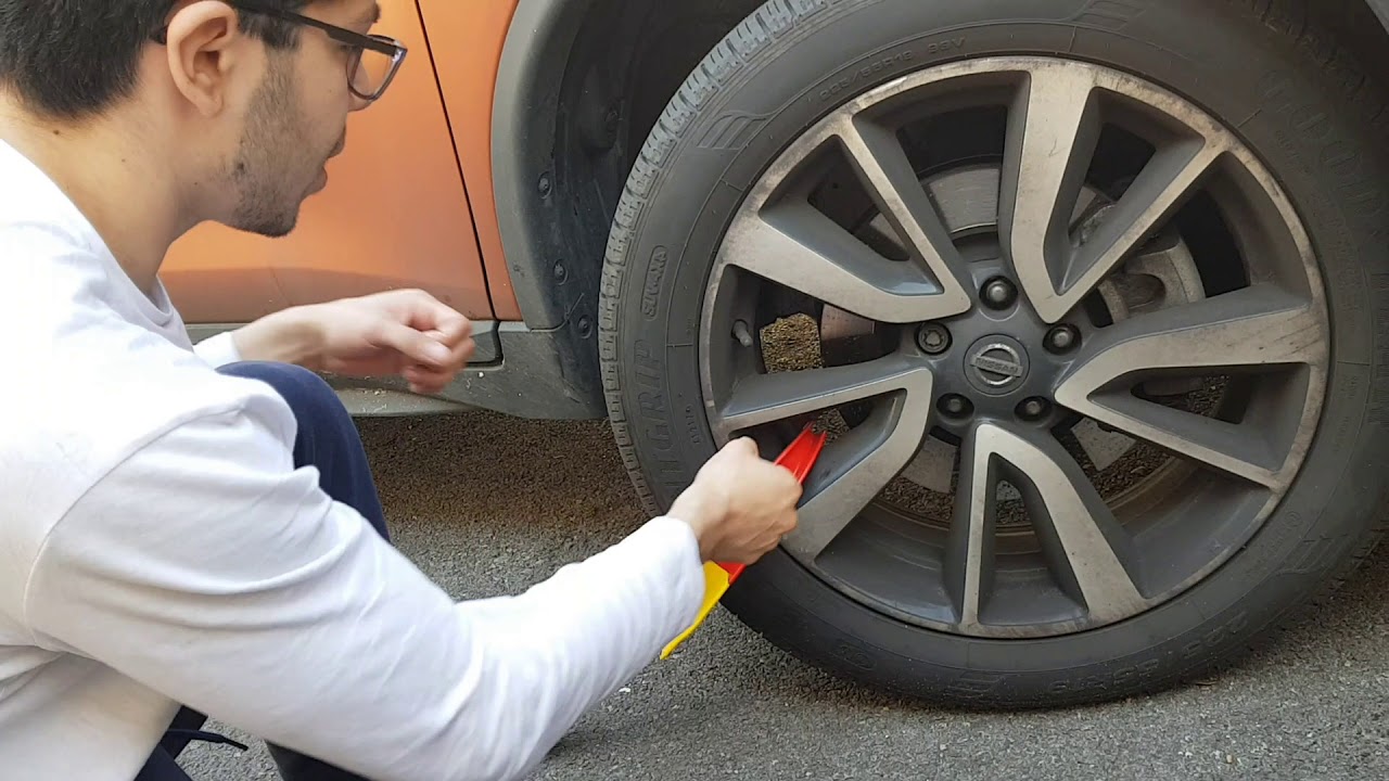 How to remove a clamp - nissan X-trail