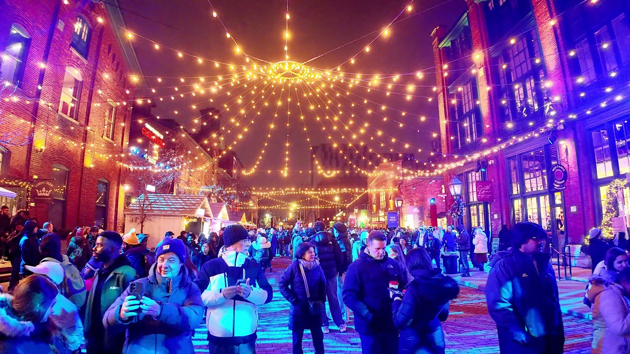Distillery Winter Village Christmas 2025 🎄 Toronto’s Most Magical Holiday Experience