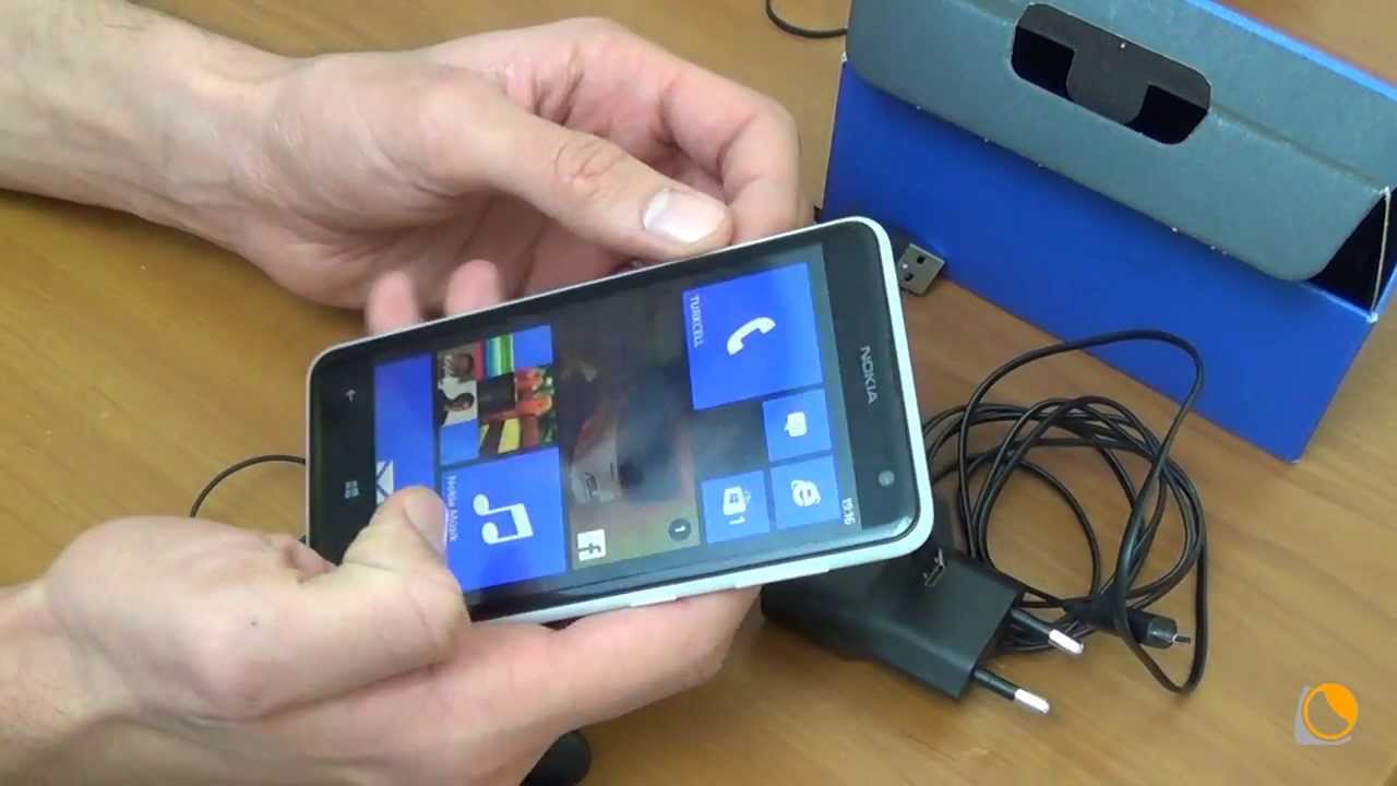 Nokia Lumia 625 Kutu Açılımı (Unboxing)