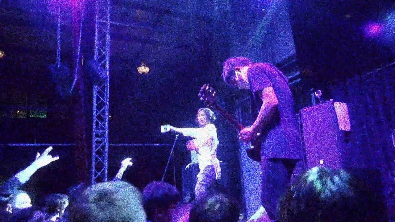 MELT-BANANA. Live. 