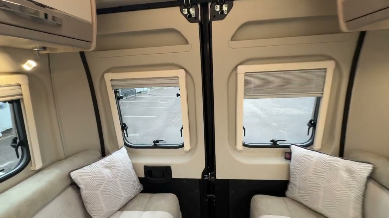 Elddis Autoquest CV20