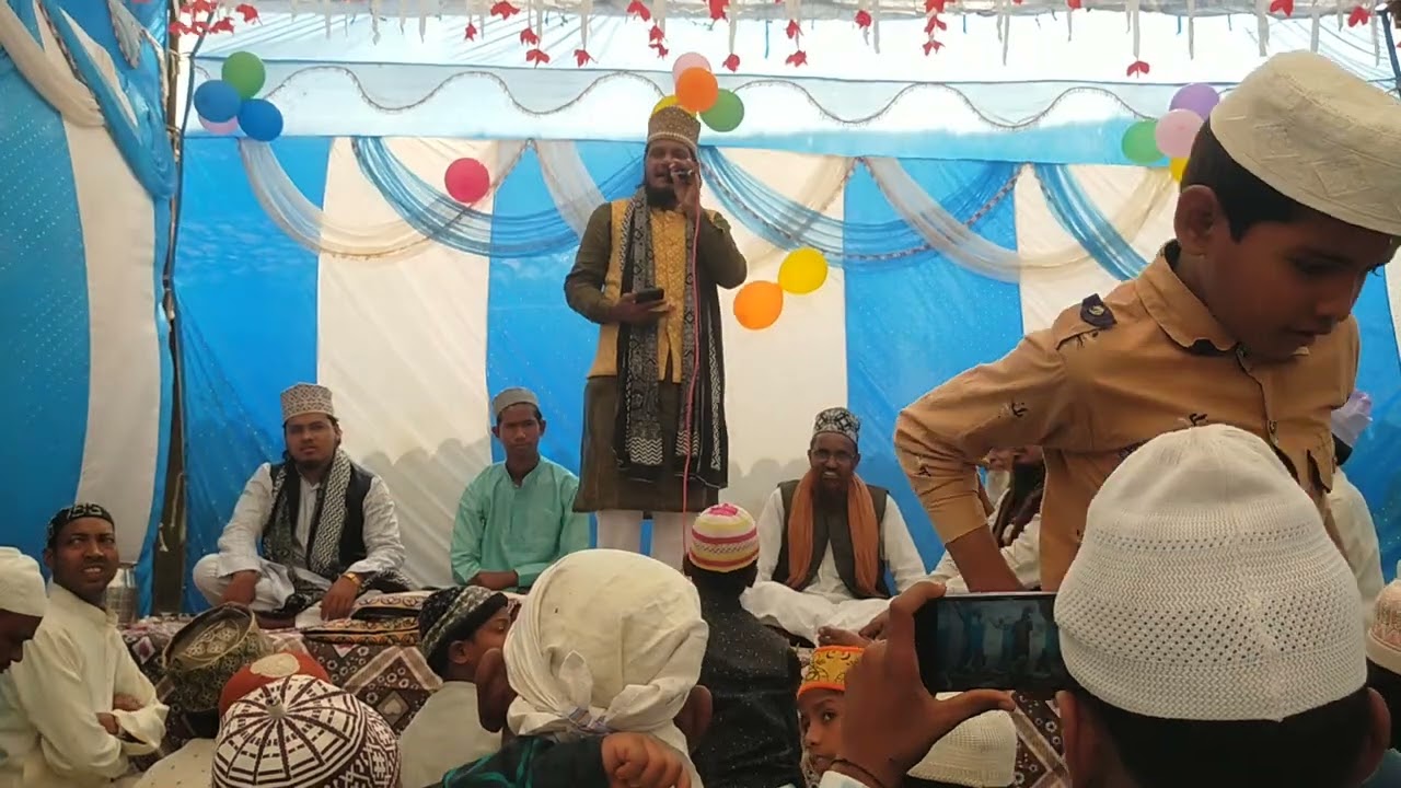 लोहबंधा में मरहूम शेख़ मो० युसूफ अंसारी का छठवां सालाना उर्स के मौके पर शायर समशाद हैदर पलामू वीं।
