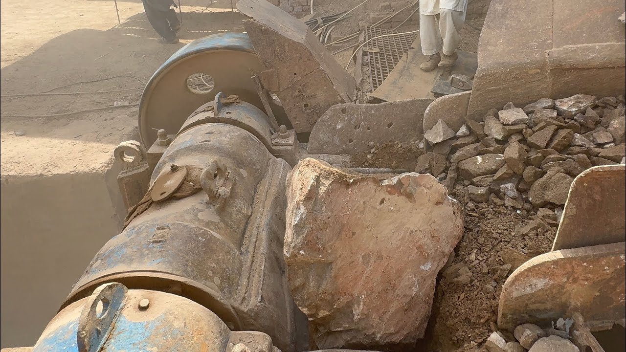 &ldquo;Big Rock Crusher Machine: Crushing Giants with Extreme Power #stonecrusher