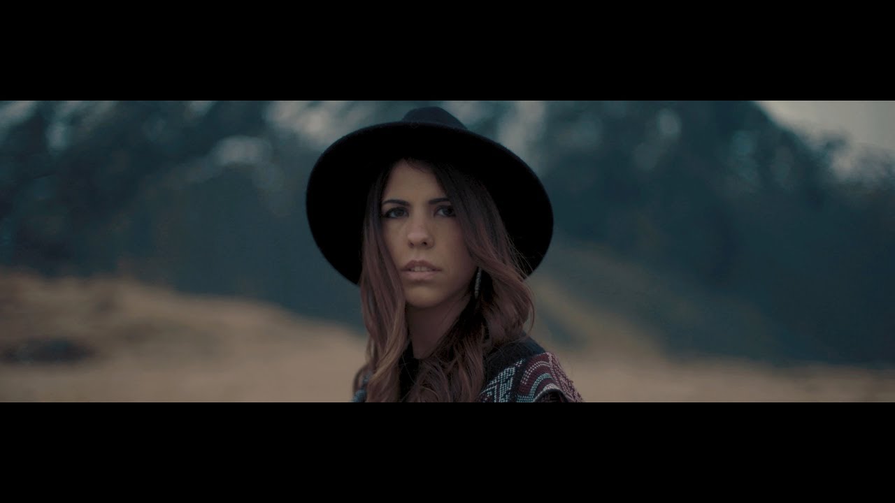 Onintze - A la luz de la luna (Videoclip Oficial)