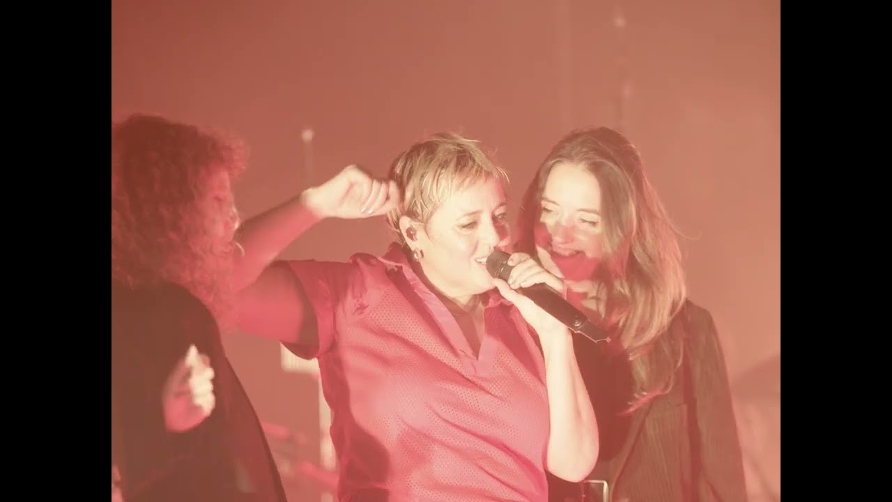 Ariane Moffatt - Petites joies (Official Lyrics Video)