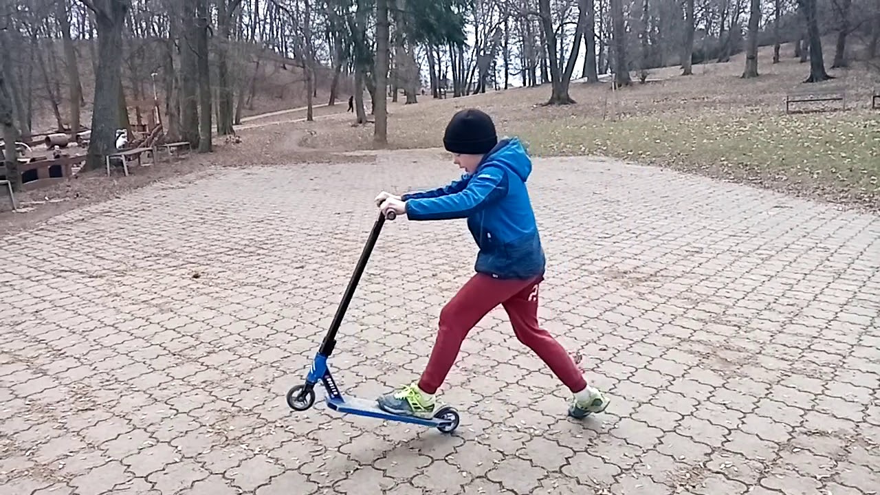 10 základních triků na koloběžce