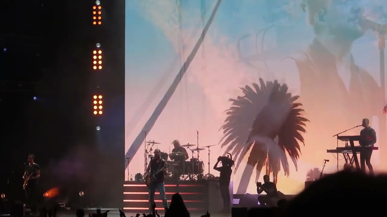 Sunrise Avenue - Hollywood Hills (live @ Leipzig)