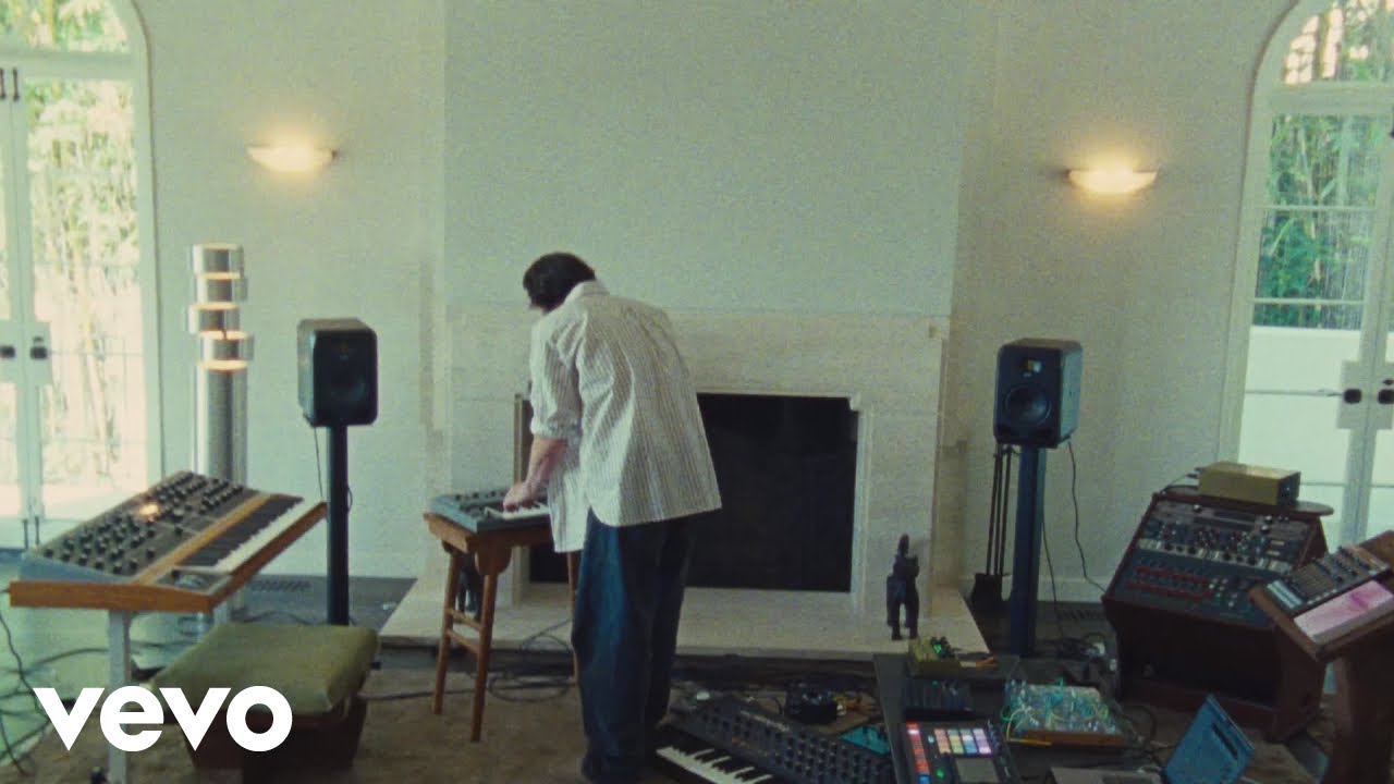 Greg Gonz - Oversimplified (Official Music Video)